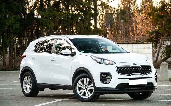 Kia Sportage cena 65900 przebieg: 123000, rok produkcji 2016 z Resko małe 742